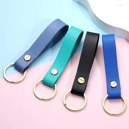 Keychains 2023 Fashion Cow Leather Keychain Car Thread Small Gift Metal Pendant Key Chain Simple Keyhold Purse Chains Charms