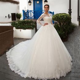 Vintage Ball Gown Lace Wedding Dress 2024 Court Train Long Sleeve Princess Bride Dress Sheer Neck Garden Country Bridal Gowns Countries Robes Mariee Vestios Novia