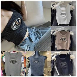 2024 Designer Deisels Hollow Out Metal Label Knitted Sleeveless Vest for Women's New Slimming and Slimming Hot Girls' Outfits Disel