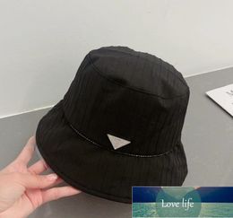 Classic design triangle label fisherman's hat female spring Korean version of everything basin hat show face small shade hats