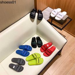 Balencigas Hausschuhe weiblich 2023 Sommer Outdoor Wear Indoor Anti Slip wasserdicht ein Wort cool Slipper Brief Paar Strandschuhe C