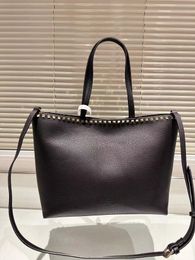 Tote bag, shoulder bag, handbag, gold micro label rivet decoration, genuine leather material, Rockstudy series bag