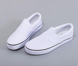 New Men's Denim Canvas Shoes Lightwight Breathable Beach Shoes Fashion Casual Slip-On Soft Flat Loafers Big Size Hot