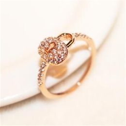 Luxury Cubic Zirconia Ring Rose Gold Plated Lock Charms Ring for Women Vintage Finger Ring Wedding Party Bride Costume Jewelry282s