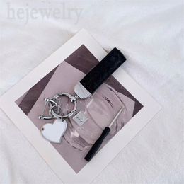 Silver plated heart key chain black buckle keychain designer triangle necktie contour portachiavi unisex grace leather width 5cm luxury keyring wallet PJ056 C23