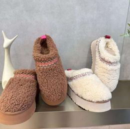 Tuts fluffy slippers boots for women wearing 2023 Lamb fur one platform shoes with elevated bun head High quality shoes HJTJ