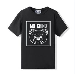 Мужская футболка Mochino Designer 2024, хлопковая футболка с коротким рукавом, модная повседневная мужская и женская футболка, летняя футболка унисекс с монограммой и принтом, женская футболка