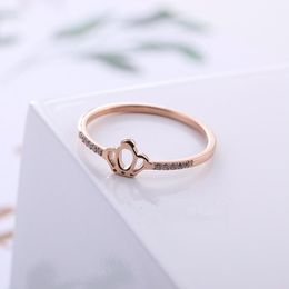 Cluster Rings Rose Gold Colour Stainless Steel Crystal Crown For Women Accesories Anillos Fashion Finger Ring Jewellery Bague FemaleCluster