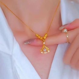 Chokers 18K Gold Diamond Ginkgo Leaf Pendant Women's Necklace Exquisite Jewelry Gift Simple Zircon Neckchain 231129