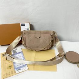 Tasarımcılar 3 PCS/Set Perçin Çantaları Kadın Deri Çantalar Moda Yuvarlak Para Çanta Lüksleri Kadın Haberci Zinciri Omuz Çantası Favori Çoklu Pochette Çanta