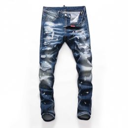 Blue Wash Low Waist and Feet Nightclub Fashion Quality D2 Jeans and Pants for Men