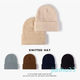 Yarn hood men women high-quality classic knitted skull hat embroidery badge outdoor sports women's leisure