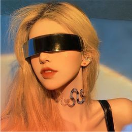 Nightclubs Sunglasses 10Colors Cyberpunk Futuristic One Piece Bounce Personalised Halloween Cosplay Sunglasses Uv400 Square Ladies Shades Gafas De Sol