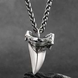 Shark tooth Silver necklace for men silver pendant Jewelry hippop street culture mygrillz LJ201016245D