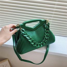Top Brand Triangle Handbag Designer Pleated Shoulder Bag for Women Clutch Purses High Quality Crossbody Satchels Hobo s 220322269f