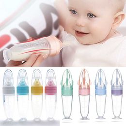 Cups Dishes Utensils Squeezing Baby Feeding Spoon Bottle Silicone Food Supplement Feeder Children Rice Paste Cute Soft Non-slip Kid Food Container P230314