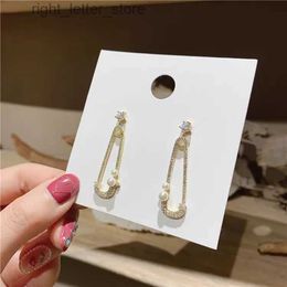 Stud insInternet celebrity with the same style Fashion long pin Pearl earrings 925 silver needle full drill earrings YQ231128