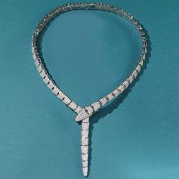 Chokers klasik moda tam zirkon elmas taş geniş veya n yılan şeklindeki gerdanlık kolye kadın tasarımcı altın kaplama takılar sosyal toplantılar