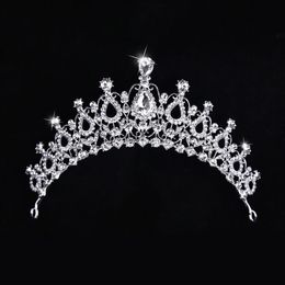 2021 Gold Princess Headwear Chic Bridal Tiaras Accessories Stunning Crystals Pearls Wedding Tiaras And Crowns 121710267f