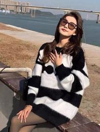 New black white striped women knitted sweaters brand Designer loose Mink velvet pullover sweater for womens Mid length Outerwear