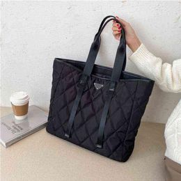 Evening Bags Winter Nylon Large Shoulder for Women Trend Hand Women's Branded Trending Handbags and Purses Casual Tote Shoppi270I