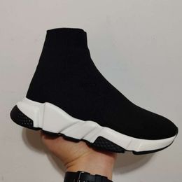 Designer Speed Trainer Casual Shoes For Sale Lace Up Fashion Flat Socks Boots Speed 2.0 Men Women Runner Sneakers With Dust Bag Shoes Size 35-45 001