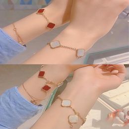 Classic Van Jewelry Accessories Luxury Designer Bracelet Four Leafs Clover bracelet Fashion Brand Charm Bracelets 18K Gold Plate Diamond Love Chain For Girl Weddin