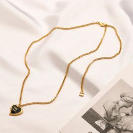 Womens Heart 18K Plating Pendant Necklaces Luxury Family Gift Choker 18K Plating Luxury Wedding Party Necklace New Women Jewellery necklaces Wholesale