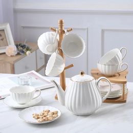 Mugs 6PCS White Ceramics Pumpkin Coffee Cup Set Kitchen Accessories Bone China Tea Organiser Red Dish Holder 231128