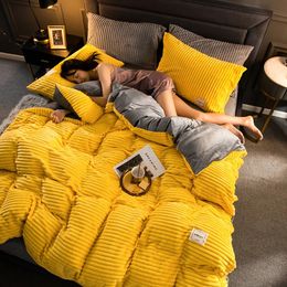 Bedding sets Home Textiles Winter Magic Velvet Flannel Yellow Quilt cover Soft Warm Coral Fleece Duvet Covers Throw Mechanical Wash bedding 231129