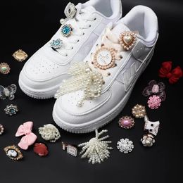 Shoe Parts Accessories Rhinestone Pearls Charms beauty perfume Sneaker Girl Gift decoration DIY Shoelaces Buckles shoes accesories 231128