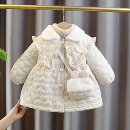 Kurtki 1 2 3 4 lata Baby Girl Winter Jacket Christmas Sweet Princess Girls Płaszcz zagęszcza ciepłe dzieci odzież wierzchołkowa Prezent urodzinowy 231129