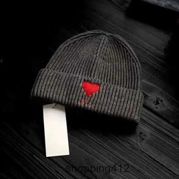 Fashion Amis Cashmere Warm Hat Female Designer Beanie Cap Ski A-line Embroidered Hem Men's Knitted Cold Hatanzr9Y7K