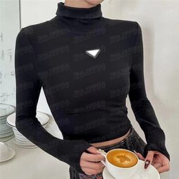 Cropped T Shirts For Women Metal Badge Designer Pullover Tees Fashion Lady Winter Warm Base Shirt