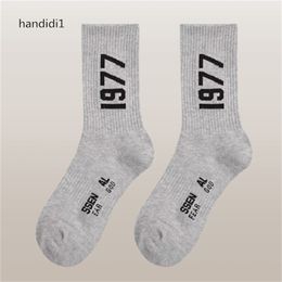Wholesale Sports Socks Couple Socks Designer Socks Personalised Design Teacher School Style Coloured Socks Five Pair Set i9