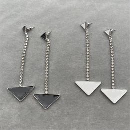 Chain Earrings Womens Jewelry Triangle Ear Studs Designer Earring Simple Lady Golden Letter Elegant Luxury Jariser272N