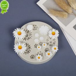 New Daisy Wild Chrysanthemum Flower Shape Silicone Mould Baking Mould Fondant Cake Decorating Tools Resin Mould