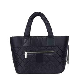 Luxury Tote Women Quilted Satchels Handbags Branded Soft Nylon Square Top Handel Laptop Bags lady For Work 220718264D