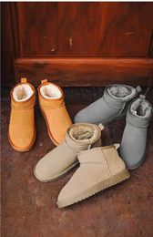 Avustralya patik Uggsboot Tasman Bagaj Tasarımcı Gezgin Pantoufle Terlik Kar Botları Uggskid Mini Boot Erkek Ayakkabı Spor ayakkabıları kenar ayak bileği tüylü platform ayakkabıları