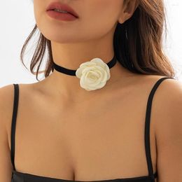 Choker Big Black/Red/White Flower Short Necklace For Women Trendy Elegant Ladies Collar 2023 Fashion Jewellery On Neck Accessories