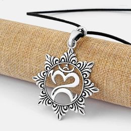 Pendant Necklaces 1PCS Vintage Silver Color Sun Large Necklace For Women Men Long Velvet Cord