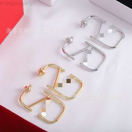 Designer Valentine Fashion Valantino Fashionable Commuting Simple and Versatile New 2023 English Letter Design Huajia Brass Material High Grade Earrings for Wome