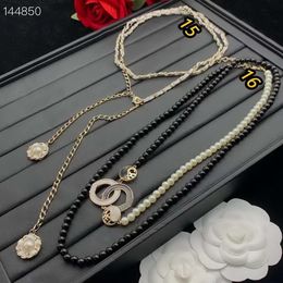 Fashion Designer Sweater Chains 18K Gold Plated Curb Chain Pendant Necklaces Double Letter Geometric Pearl Peach Heart Womens Necklace Jewellery Accessories 003
