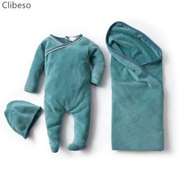 Rompers Baby Boutique Clothes born Cotton with Hats Blanket Sleepers Infant Boys Soft Velour Footies Footy Sleepwear 231130