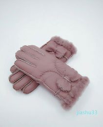 Fashion women Winter Wool Gloves Bow Warm Gloves Windproof Frostproof Leather Gloves Leather Quality