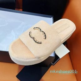 Fashion Slippers Channel design summer Men's and women's flats thick soled leather rubber lettering logo casual cartoon