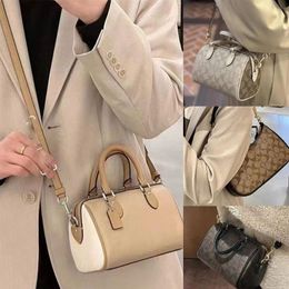 Women Designer purses wallet shoulder bags luxury fashion woman mini 10a mirror quality pillow 23cm mini handbags zipper Tabby tot273G