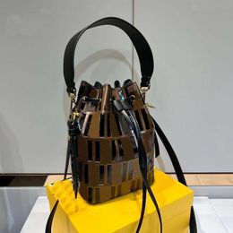 Women's Bucket Bag 2F Brown leather Mini Buckets Bags comes with a drawstring and metal embellished in black hand-painted rai277g