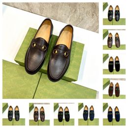 Top Echtes Leder Luxus Designer Herren Schuhe Casual Bequeme Herren Fahrschuhe Weiche Mokassins Atmungsaktive Slip-on Herren Loafer Plus Größe 38-45