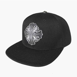 Beanie Hat Designer Hats Brand CH Cap Bonnet Men's Luxury Hearts Man Women Flat Caps Embroidered Letter Sanskrit Cross Boys Sunshade Mesh Outdoor Hip-Hop Sports H3A8